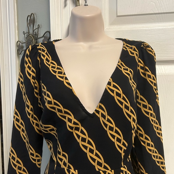 Forever 21 Dress Sz Small Medium Black Chain Print Long Sleeve Knit - Picture 2 of 7